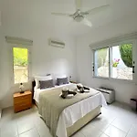 Helios House Villa *