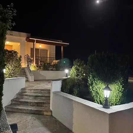 Helios House Villa