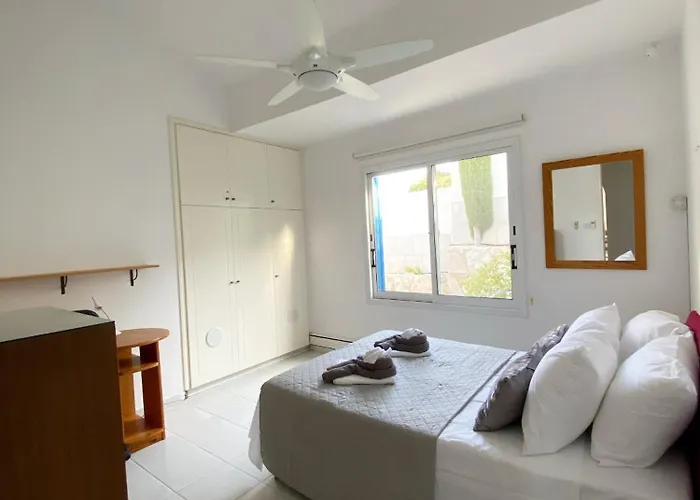 Helios House * Μέσα Χωριό